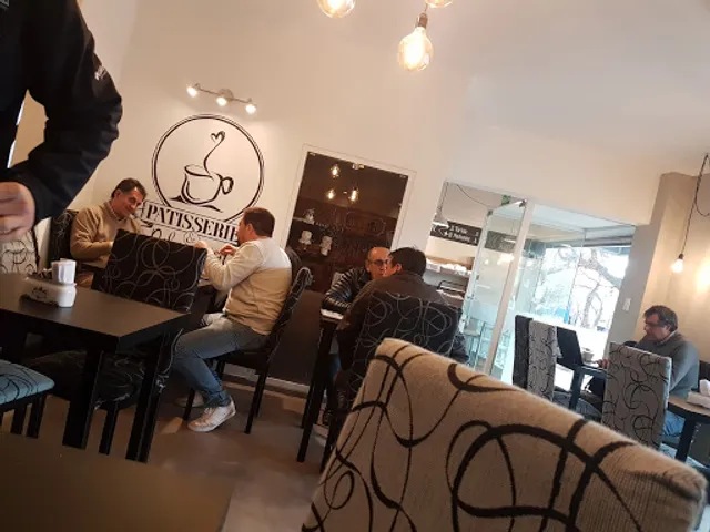 Patisserie & delicatessen