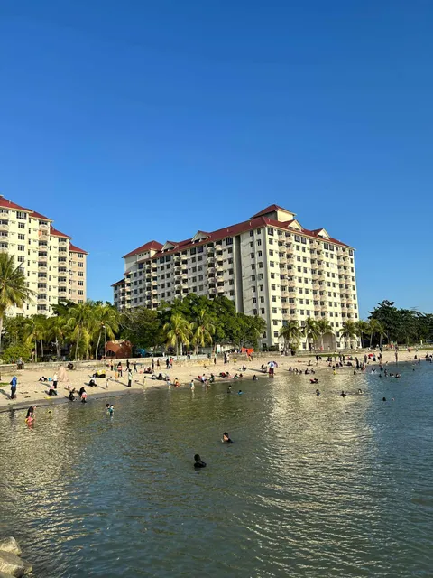 Glory beach private apartment