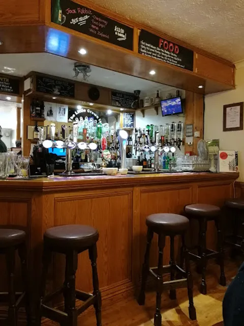 Little Crown Inn