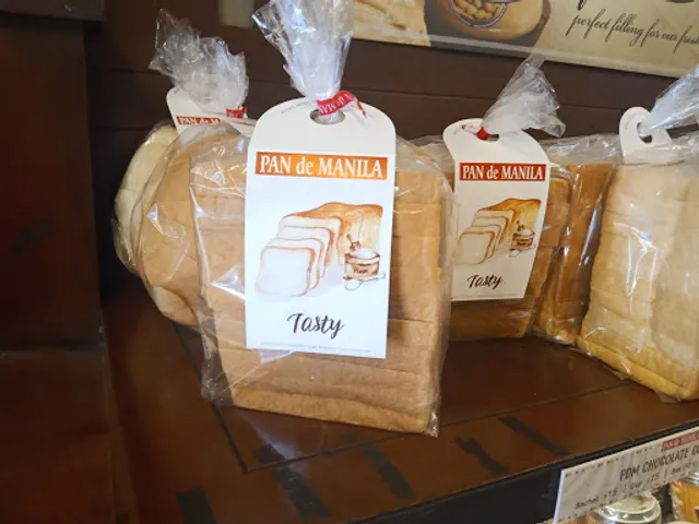 Pan de Manila - Kalayaan