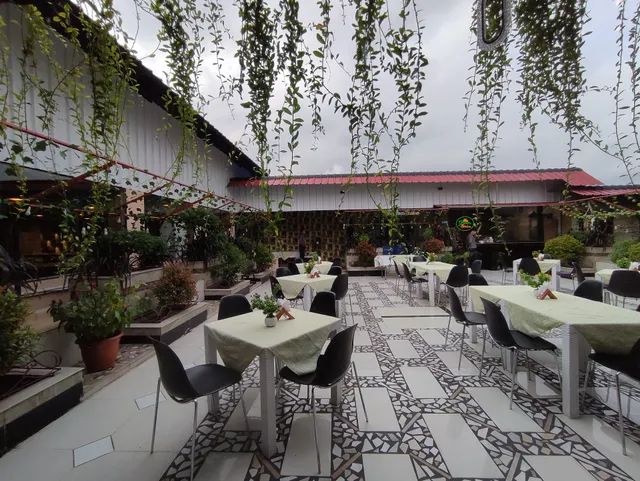 The Green Shadow Restaurant