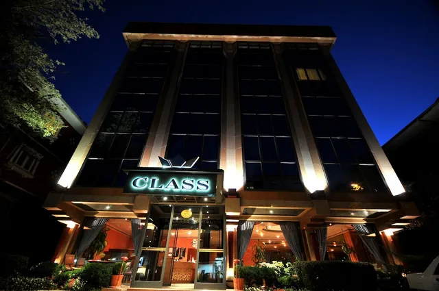 Class Hotel