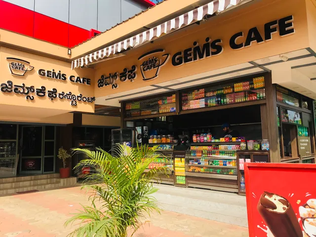 OYO 40779 Hotel Balaji Palace