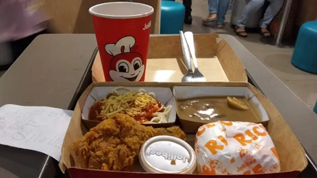 Jollibee Wellhouse Bldg J Luna- R Regente