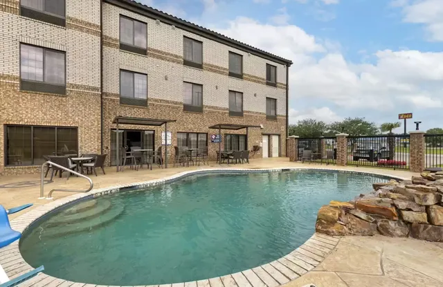 Comfort Suites Marshall