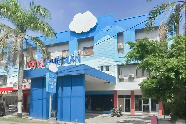 RedDoorz near Plaza Balikpapan