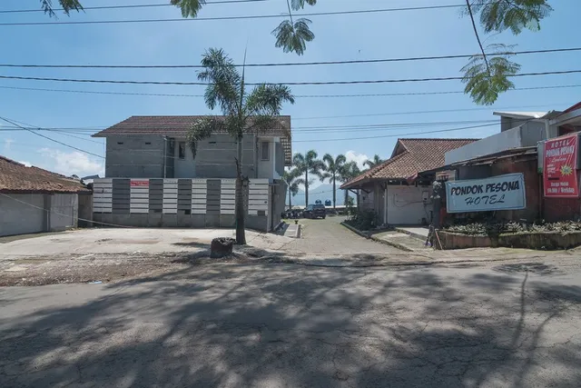 RedDoorz @ Maribaya Street