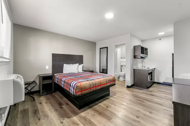 Southern Suites Forest Park