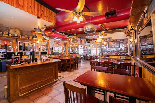 Ausiello's 5th Street Bar and Grill