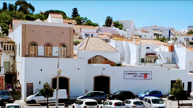 Os Três Macacos / The three monkeys