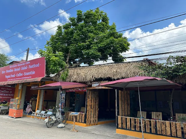 Bai Dinh Viet's Choice Restaurant - Fried rice, noodles, Pan Bread
