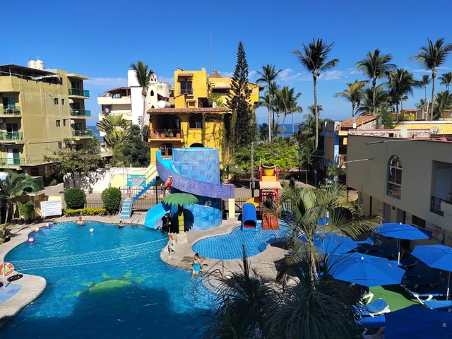 Hotel & Suites Mar y Sol