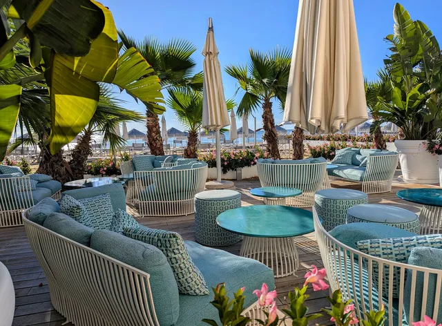 Riviera Resort Hotel