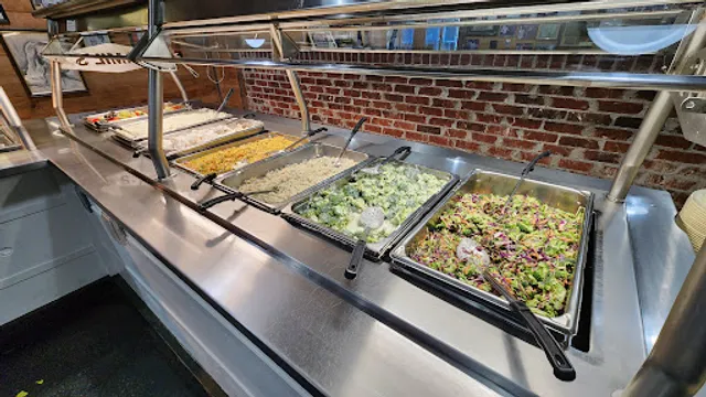 Mama Hamil's Southern Cookin' and Bar B Que Buffet