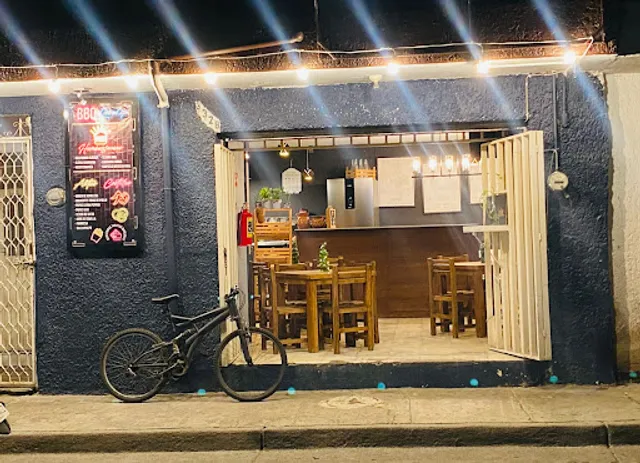 BBQ Level Up - Alitas - Costillas - Hamburguesas