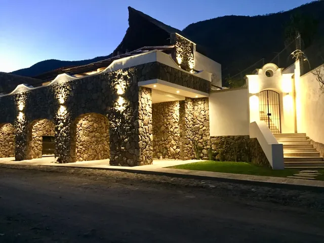 Casa de Piedra