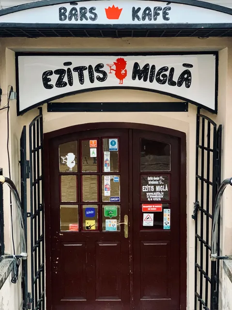 Kafejnīca, bārs Ezītis miglā