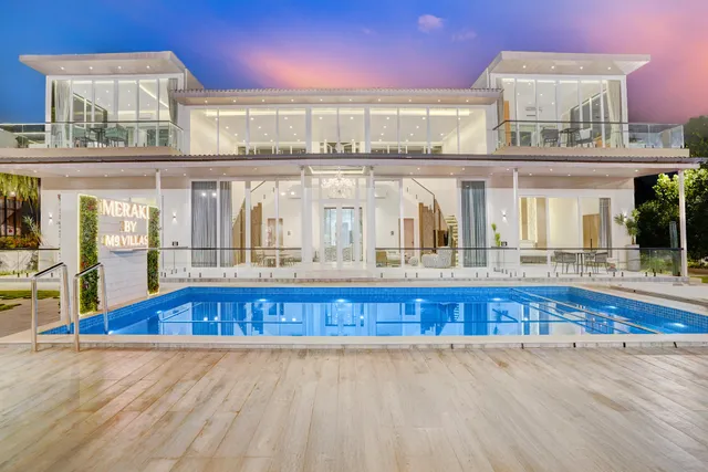 ELIVAAS Prive Meraki - Best Villa in Lonavala | 6 BHK Glass Villa with Private Pool