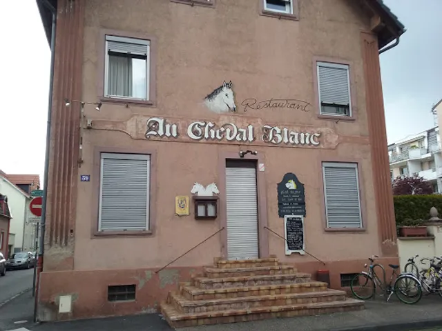 Au Cheval Blanc