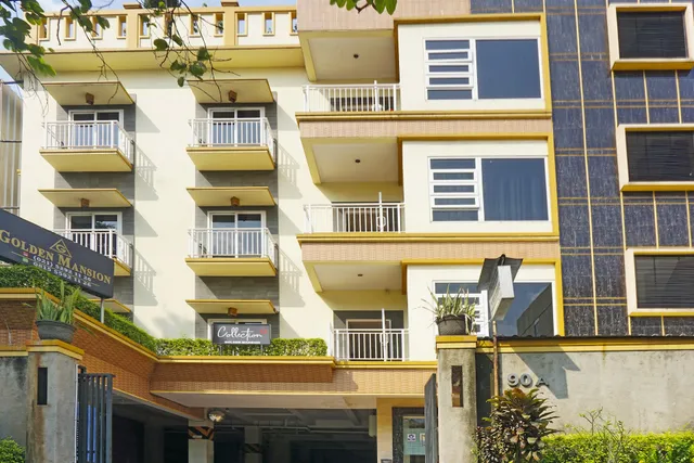 Collection O 91380 Golden Mansion