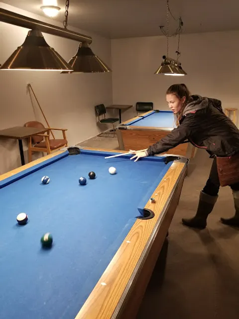 Sarnia's Rack N' Roll Billiards