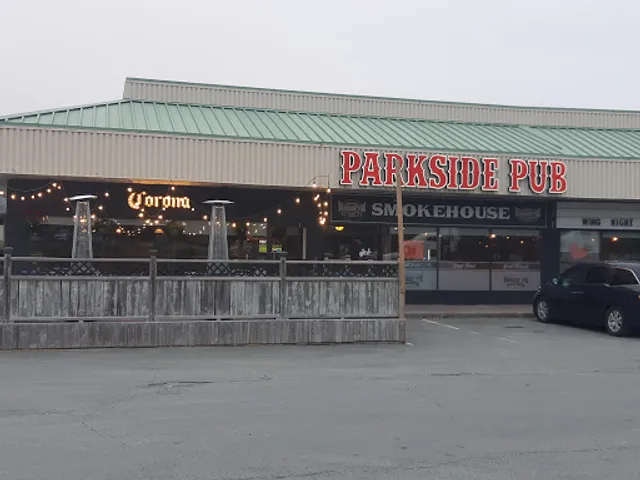 Parkside Pub & Smokehouse