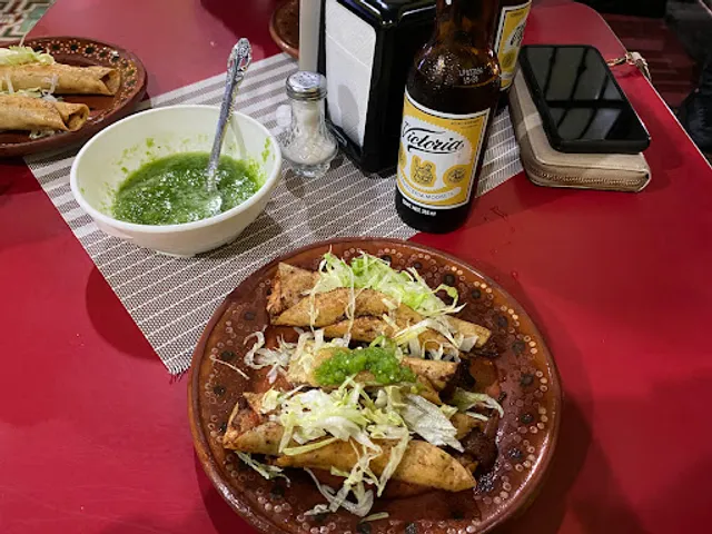 Cenaduria El Jacalito