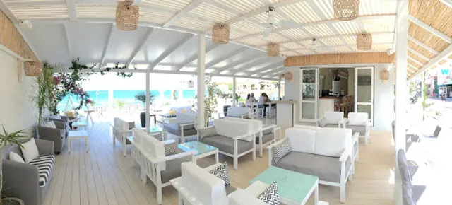 Baya cocktail bar stalis