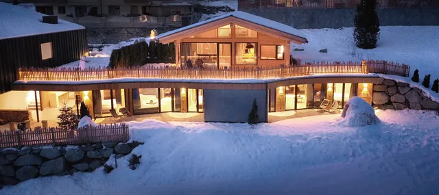Gossa Adventure Chalet