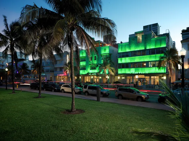 Hilton Grand Vacations Club McAlpin Ocean Plaza Miami