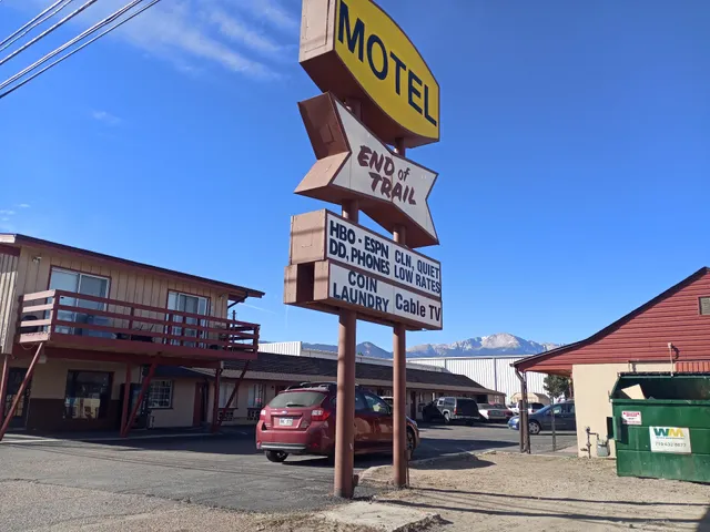 End of the Trail Motel