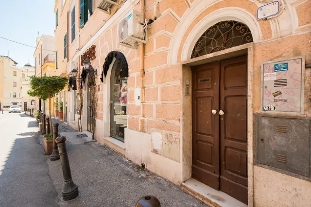 Little House in The centre Nettuno