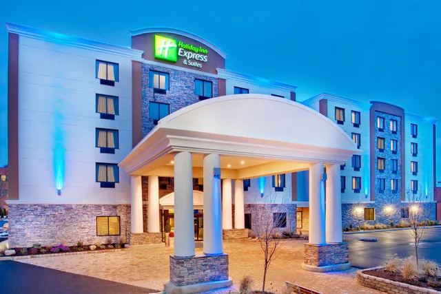 Holiday Inn Express & Suites Williamsport by IHG