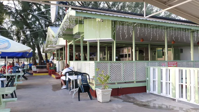 Surfside Restaurant & Bar