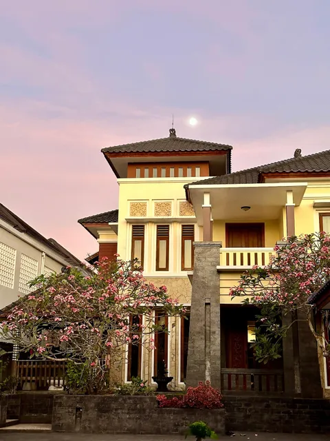 Mangkoe Ndoro Kostel