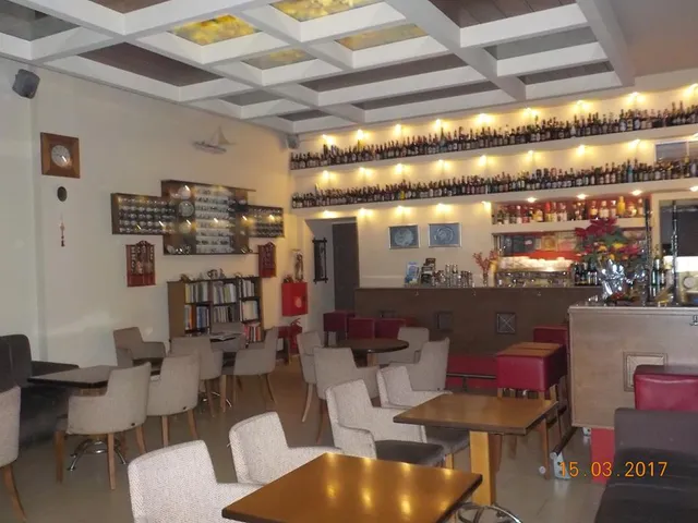 FΑΛΕΙΩΝ CAFE-BAR OFFICIAL