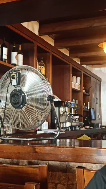 12 Del Doce Burger-Resto