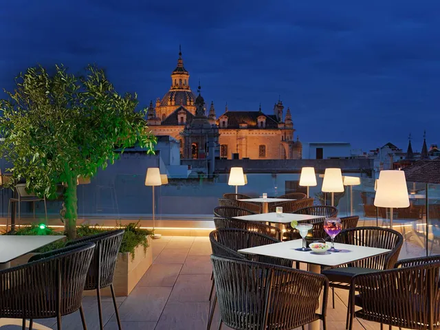 H10 Casa de la Plata