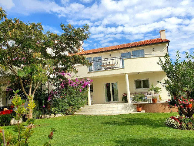 Apartments Oaza Mira