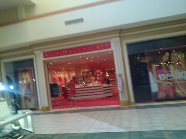 Victoria's Secret & PINK