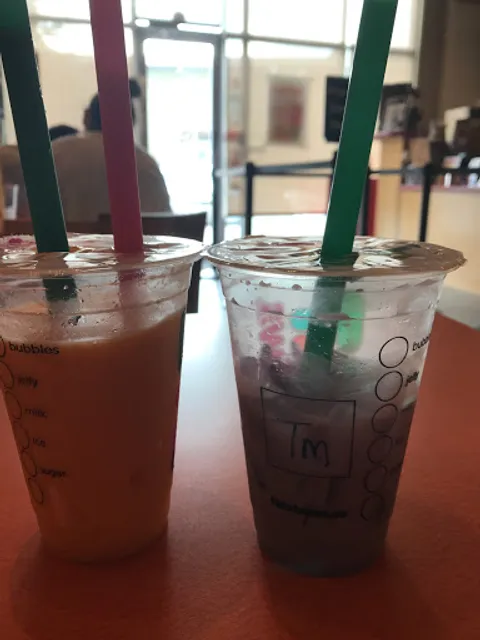 Fat Straws Boba & Mochi Donuts (Alpha & Noel)