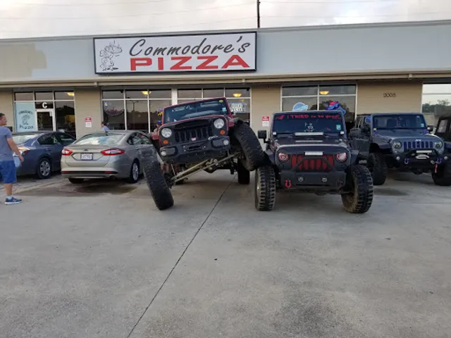 Commodore's Pizza