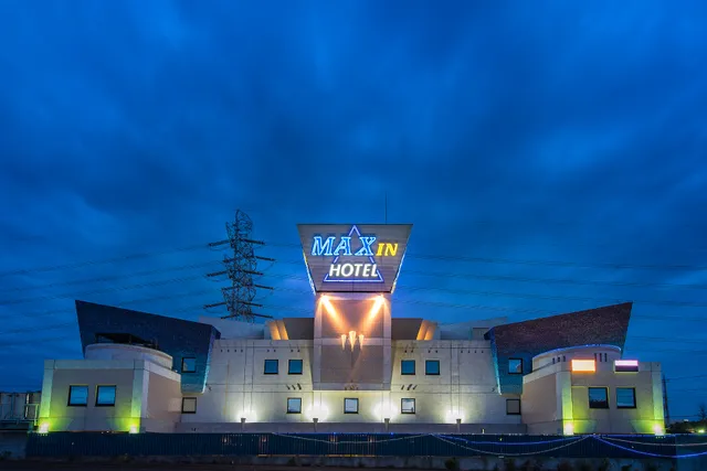 HOTEL MAX IN