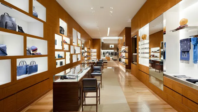 Louis Vuitton Manhasset