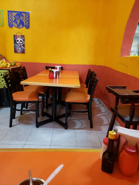 Tacos Y Tortas Sazon Oaxaqueño