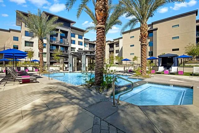 Roosevelt Row Apartment Homes