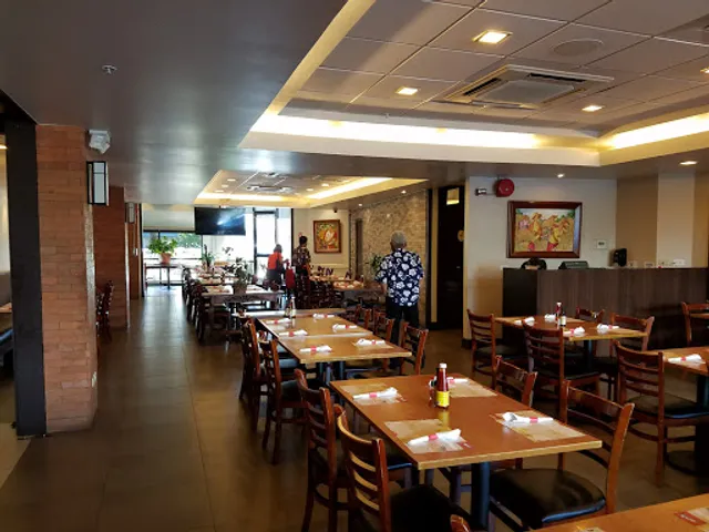 Max's Restaurant Dillingham, Cuisine of the Philippines