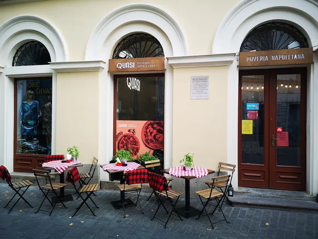 Pizza Quasi Napoletana