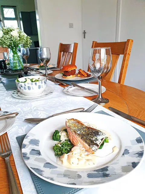 BESPOKE DINING NORTH DEVON