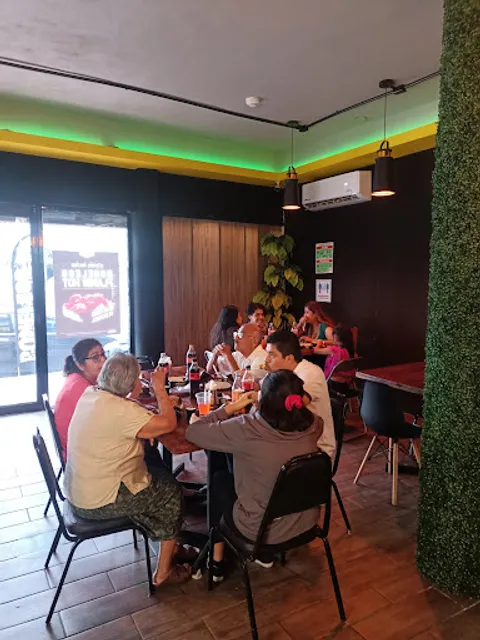 Busher Cocdril's Pablo Livas